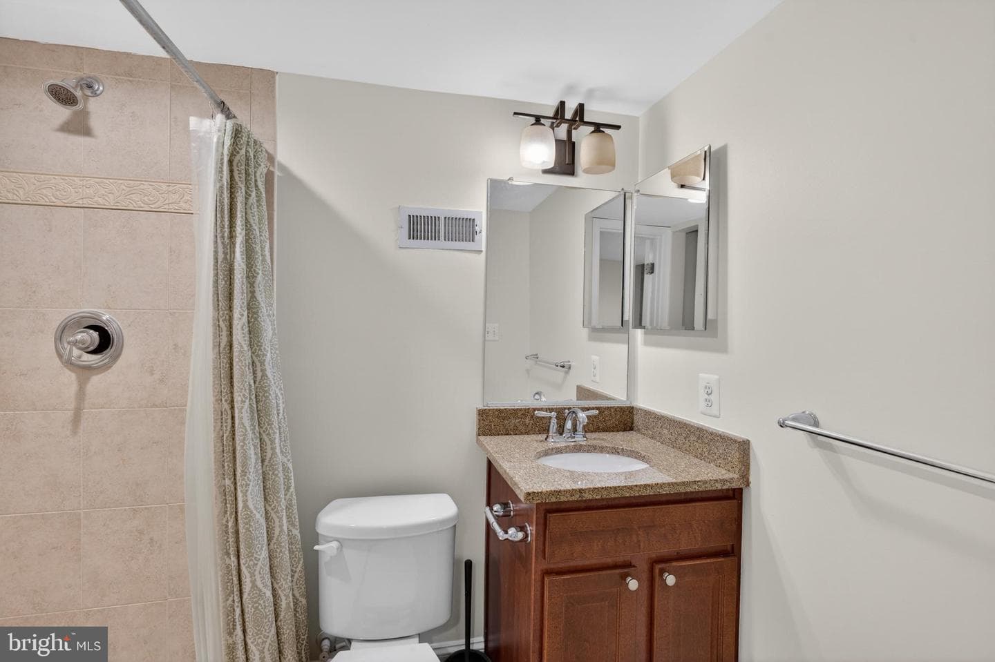 708 S Conkling Street photo 23
