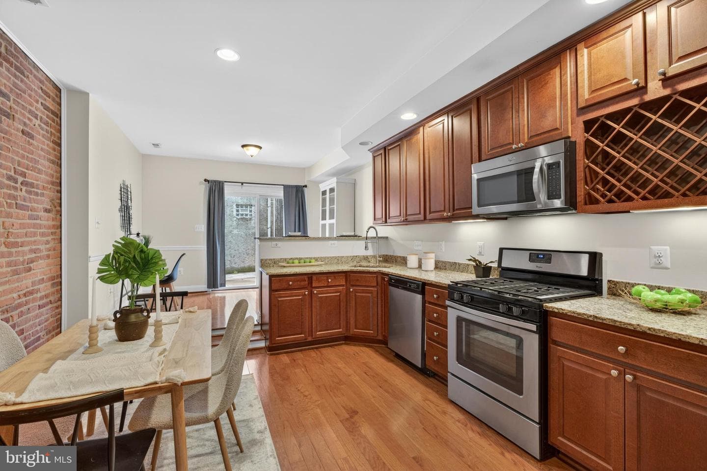 708 S Conkling Street photo 5