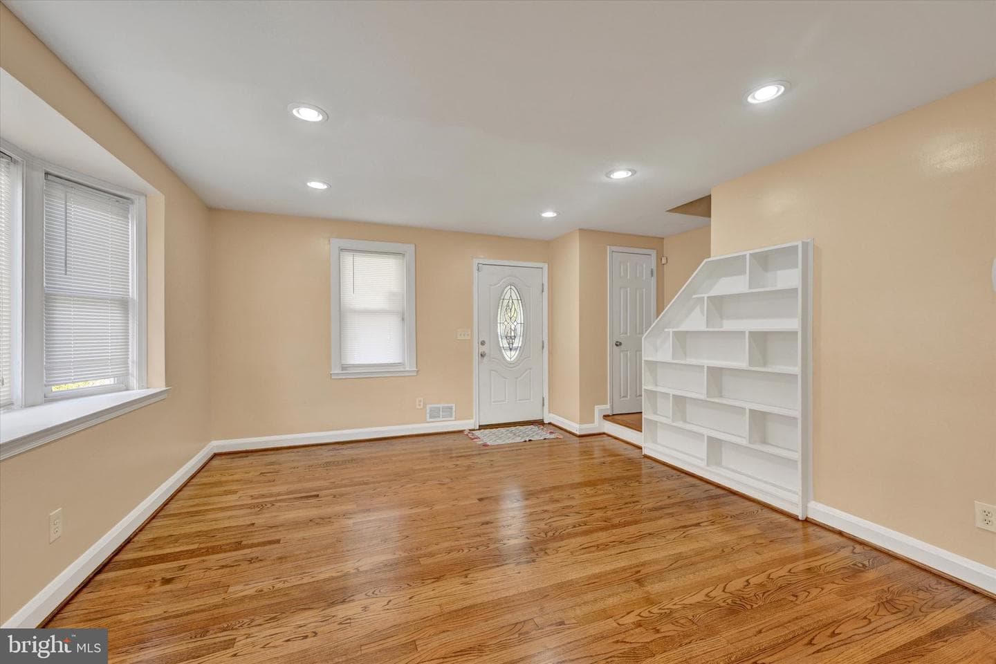 2105 Cloville Avenue photo 4