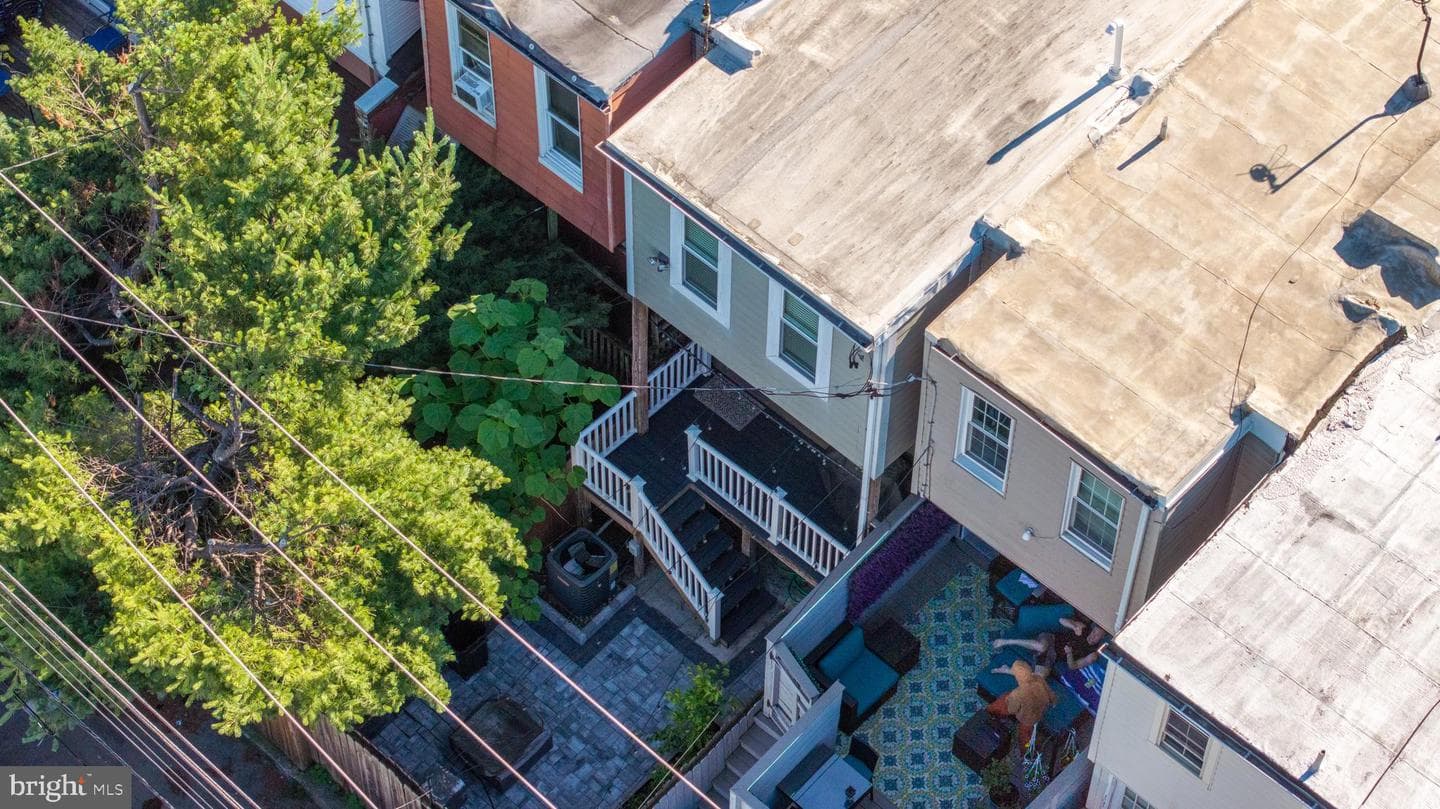 135 N Luzerne Avenue photo 31