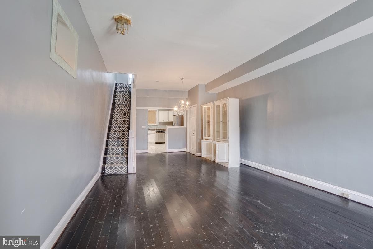 1636 N Bentalou Street photo 5
