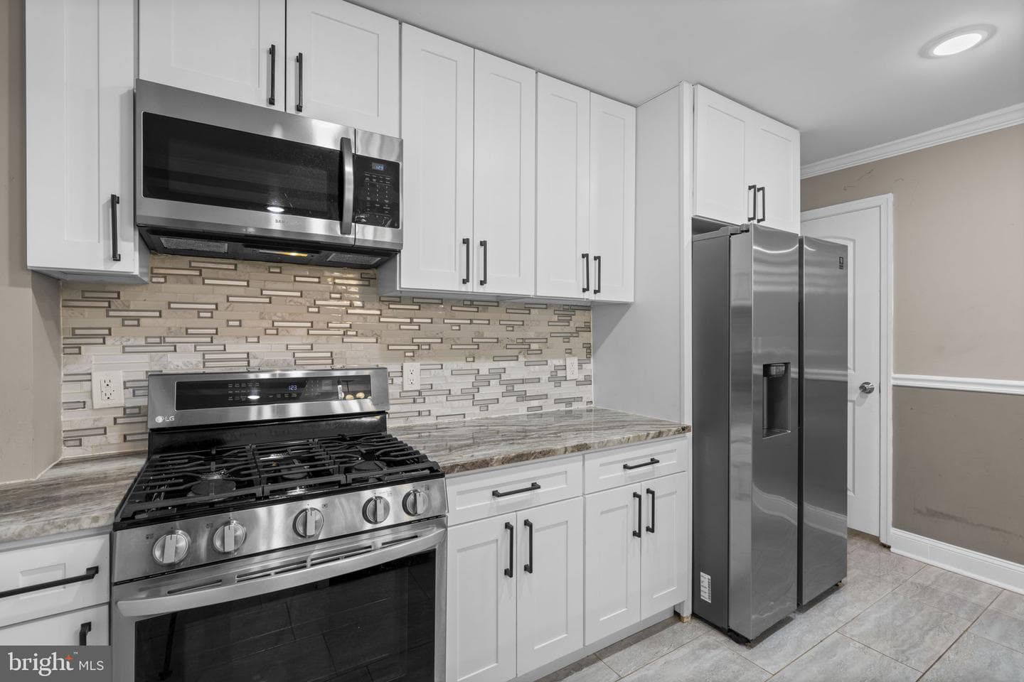 815 Reverdy Road photo 10