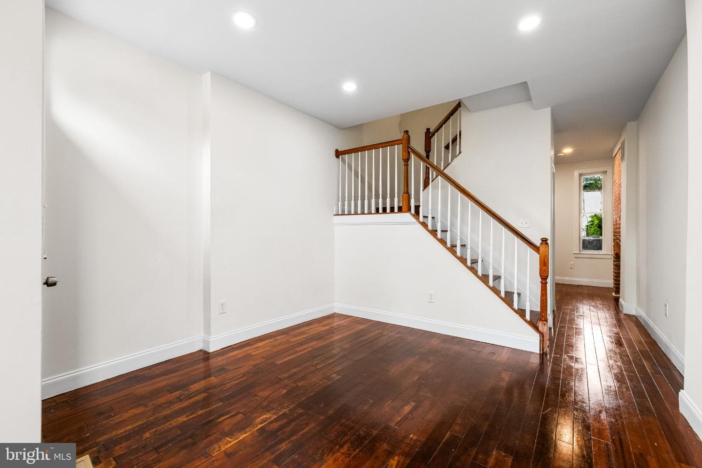 2822 Frederick Avenue photo 6