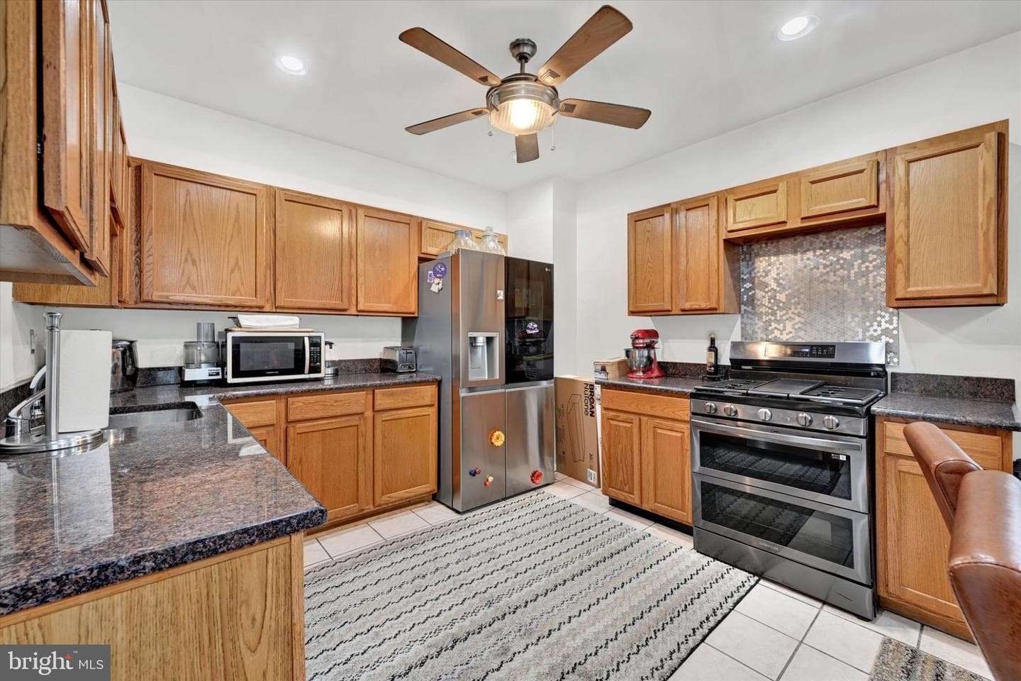 2072 Linden Avenue photo 12