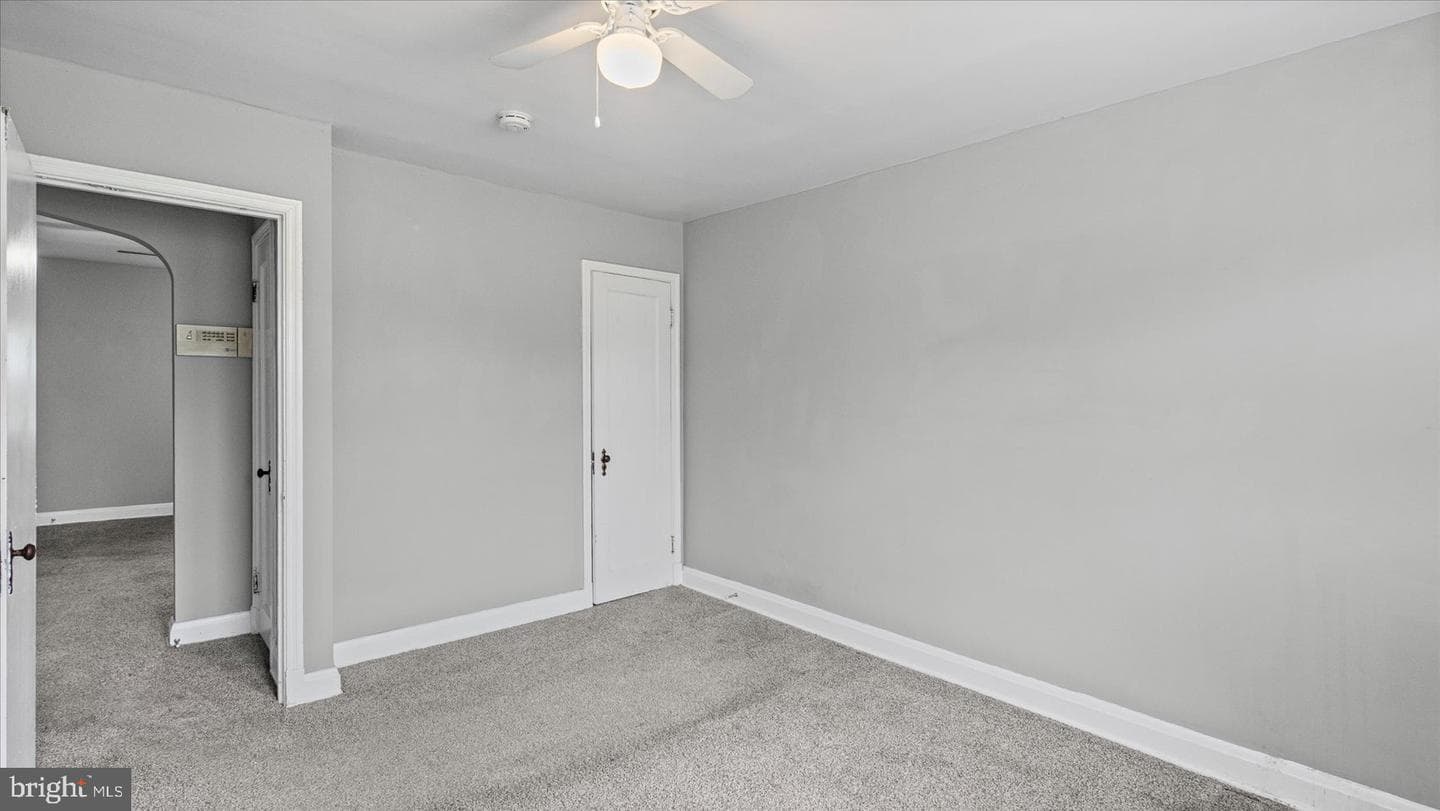 2905 E Federal Street photo 11