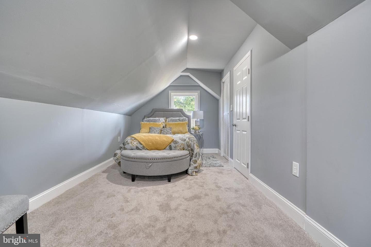4906 Grindon Avenue photo 30
