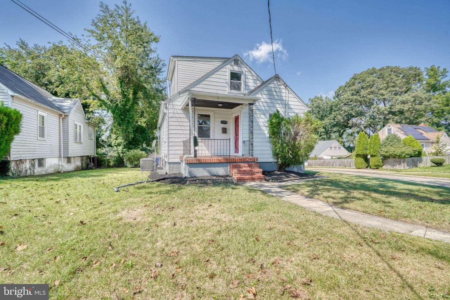 4906 Grindon Avenue photo 36