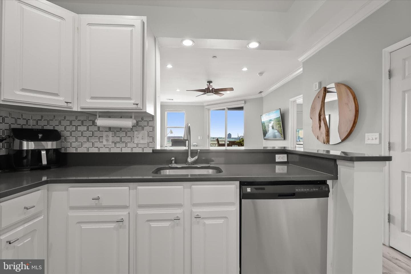 23 Pierside Drive #337 photo 17