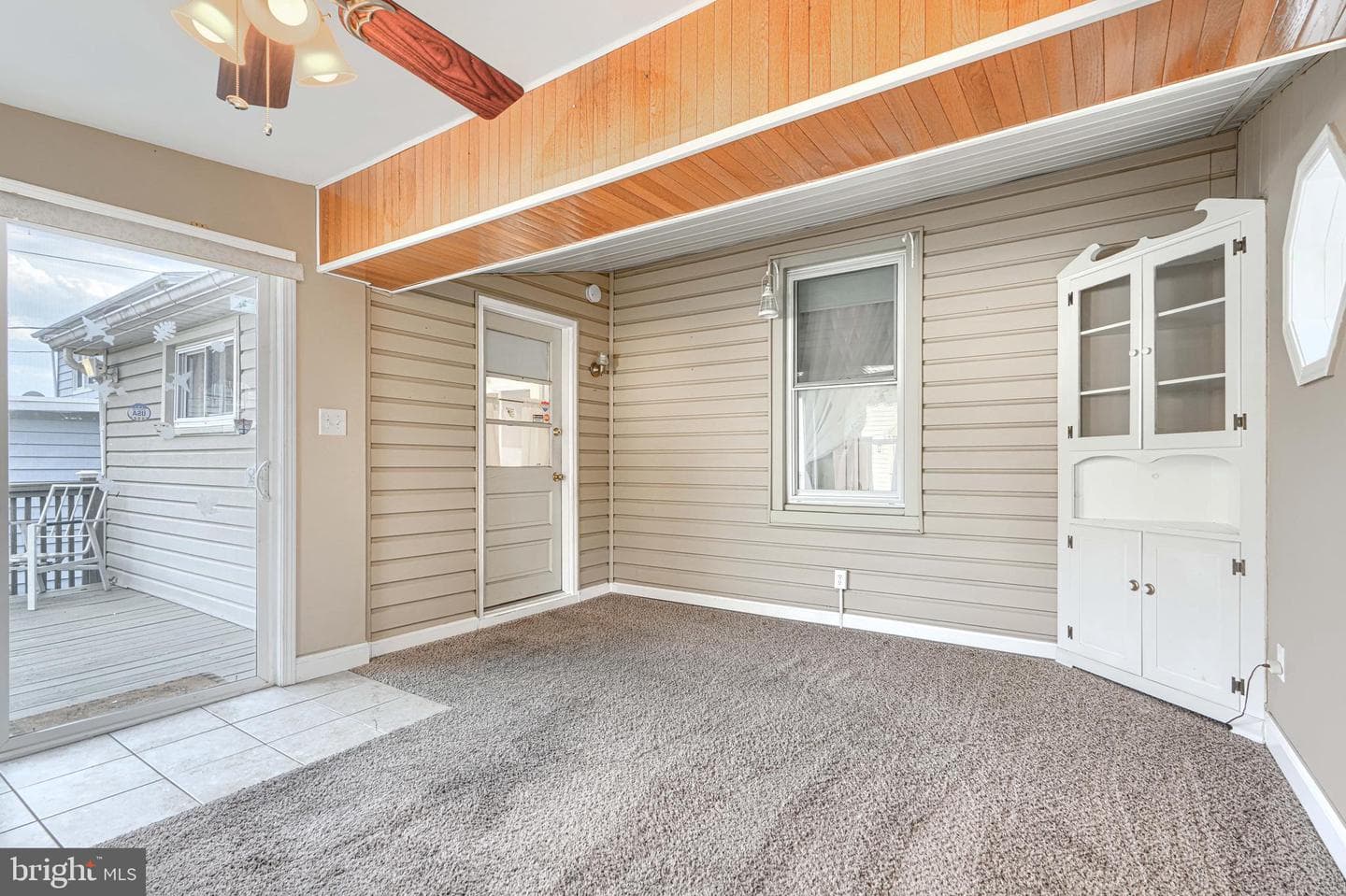 6113 Fair Oaks Avenue photo 12