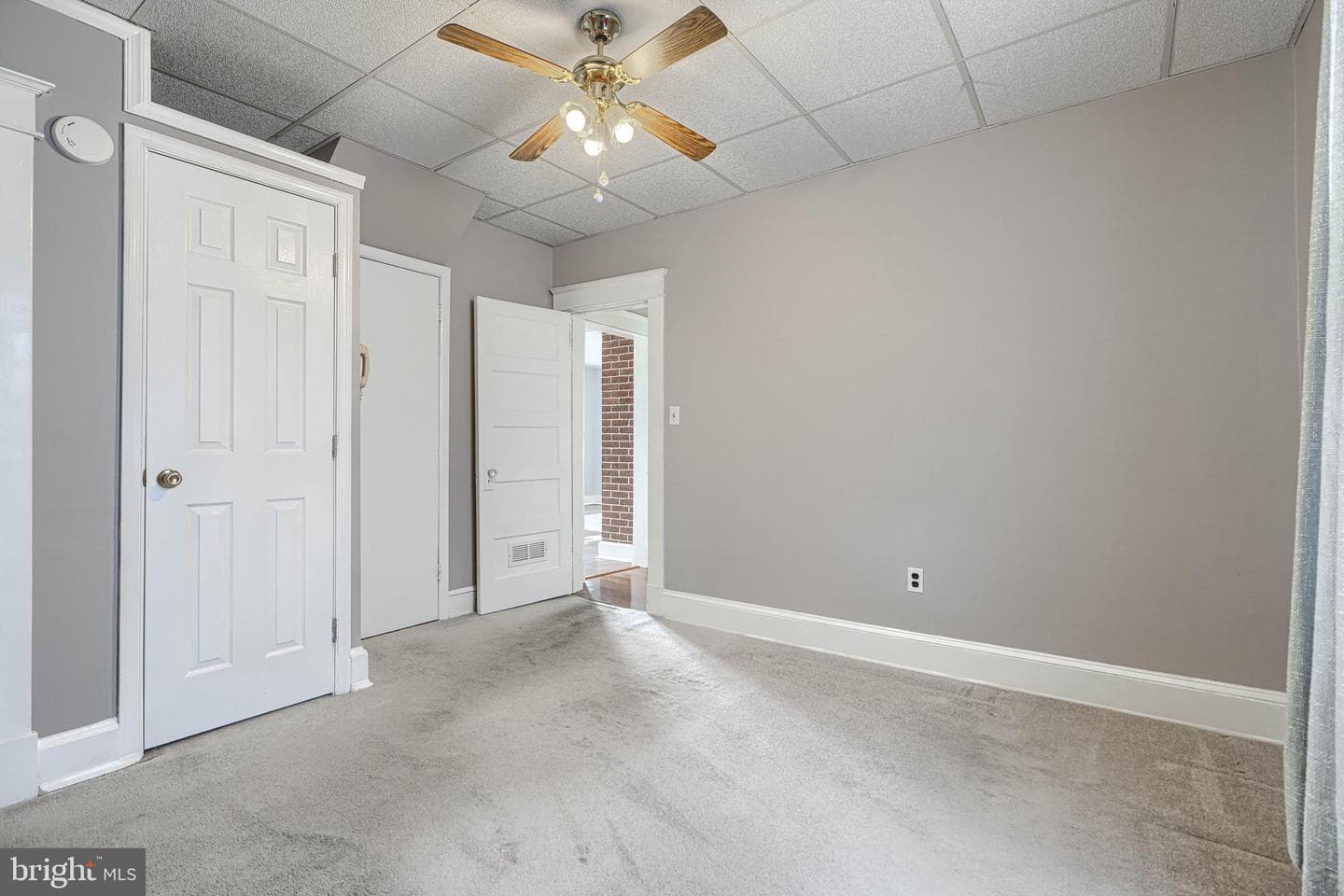 6113 Fair Oaks Avenue photo 15