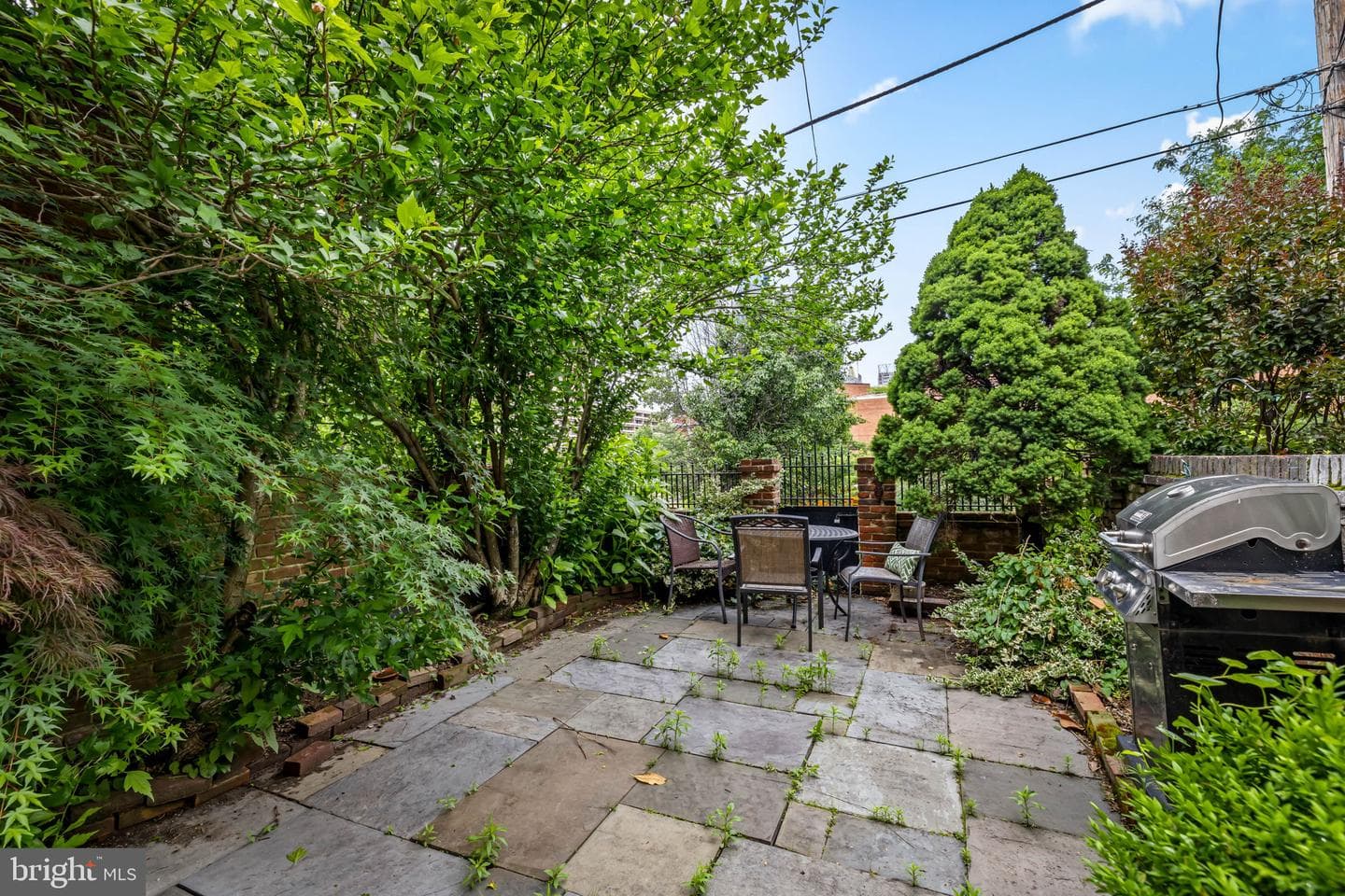 112 Montgomery Street photo 19