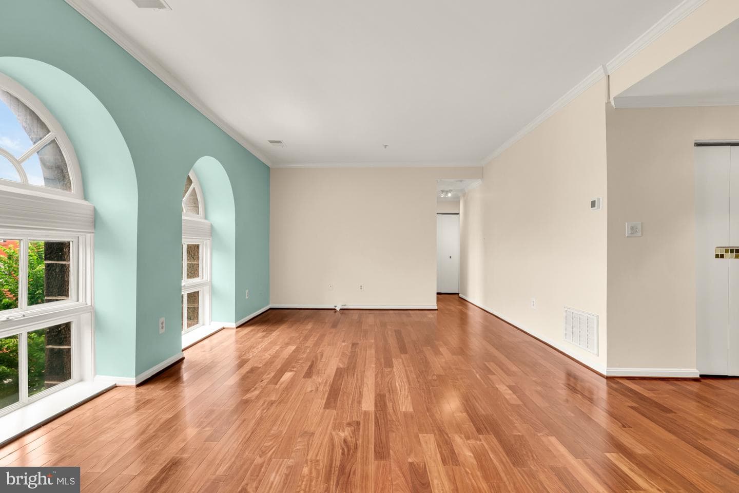 1714 Park Avenue #403 photo 5