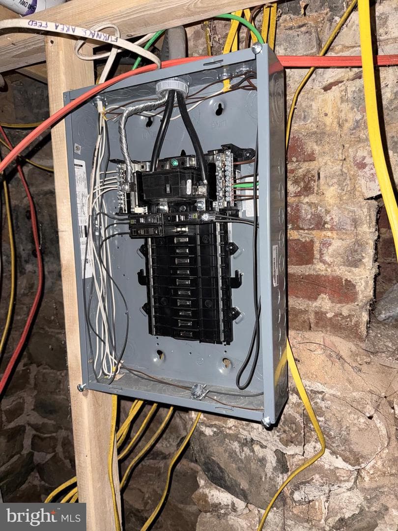 919 N Monroe Street photo 20