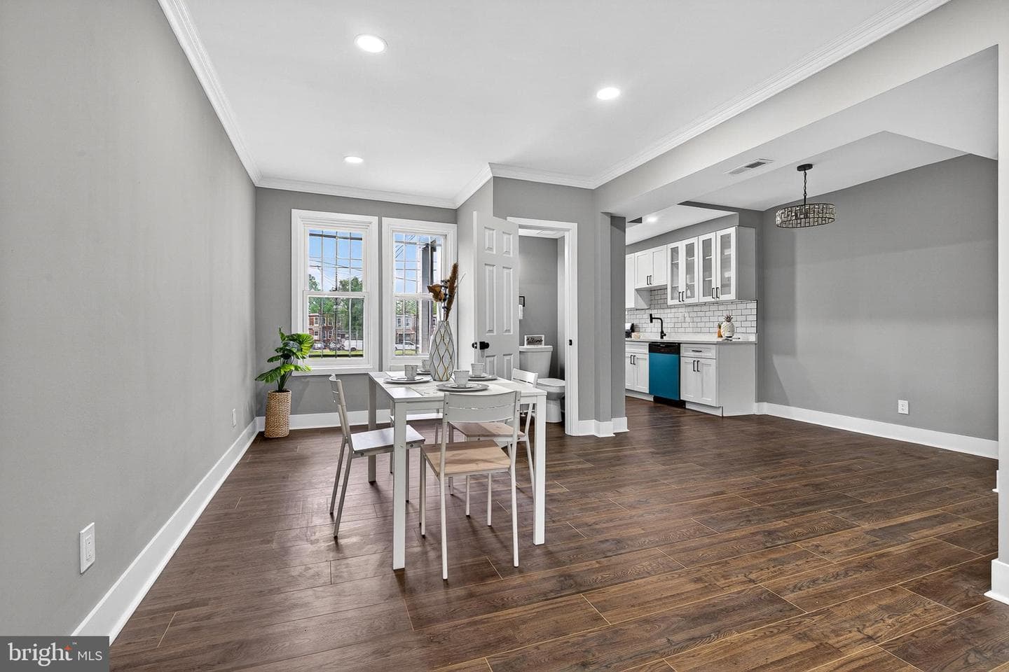 3015 Spaulding Avenue photo 8