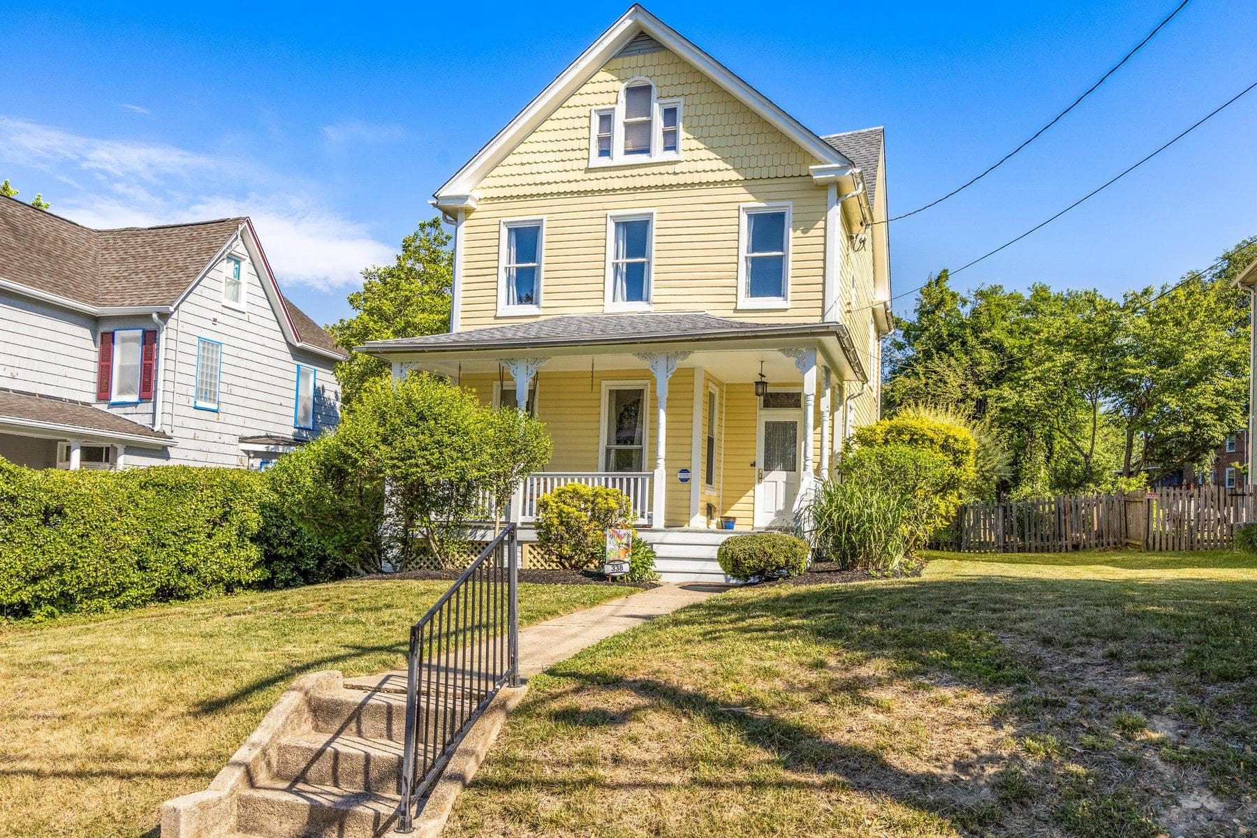 338 Rosebank Avenue photo 2