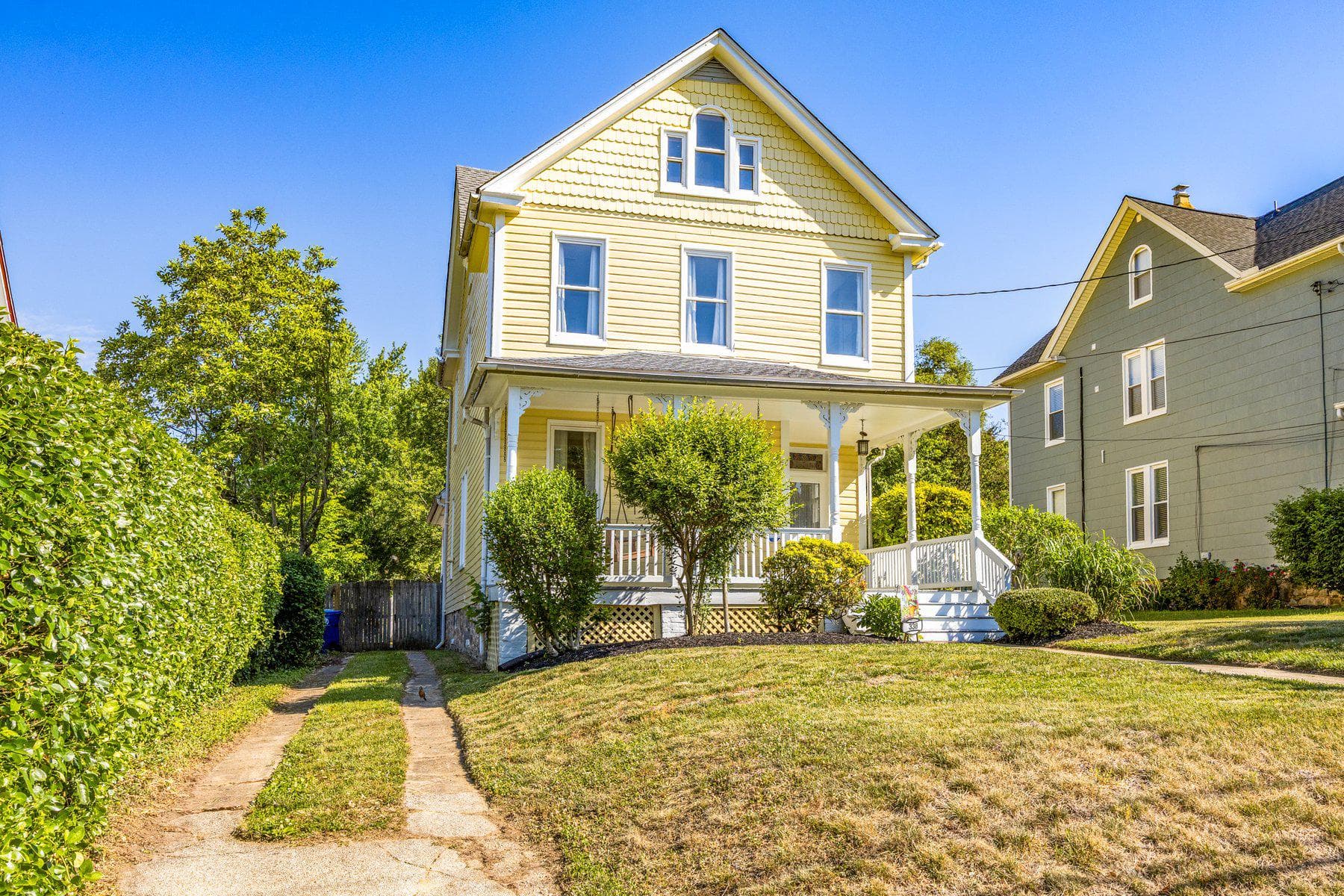 338 Rosebank Avenue photo 3