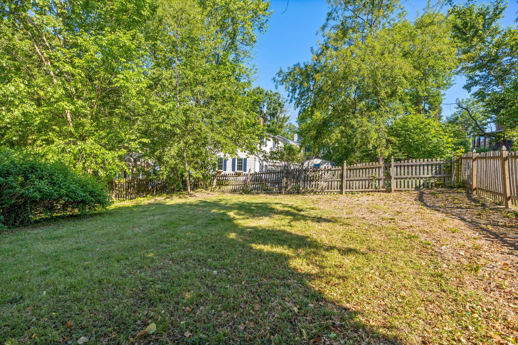 338 Rosebank Avenue photo 40