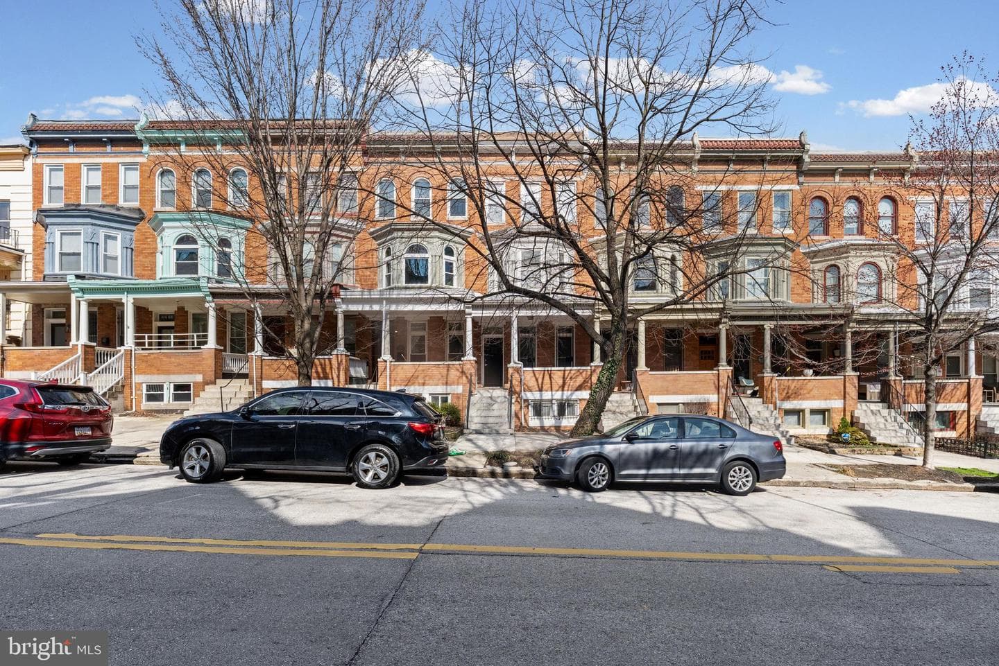 2217 Linden Ave photo 2