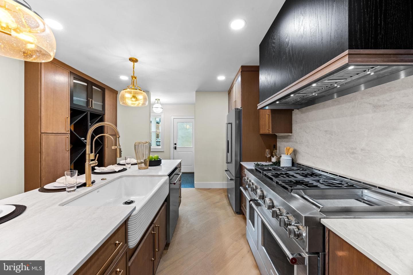 2900 Dillon Street photo 14