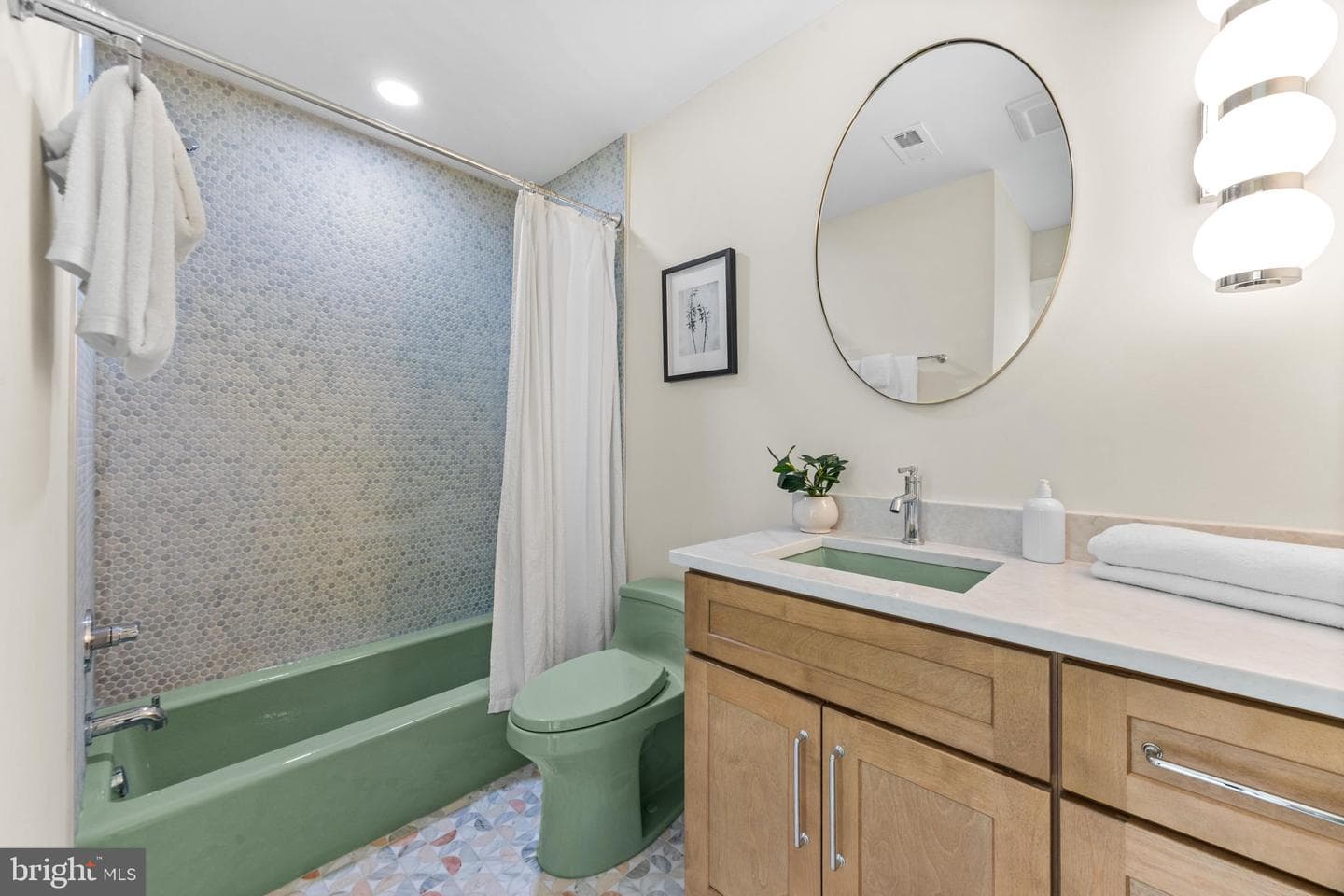 2900 Dillon Street photo 31