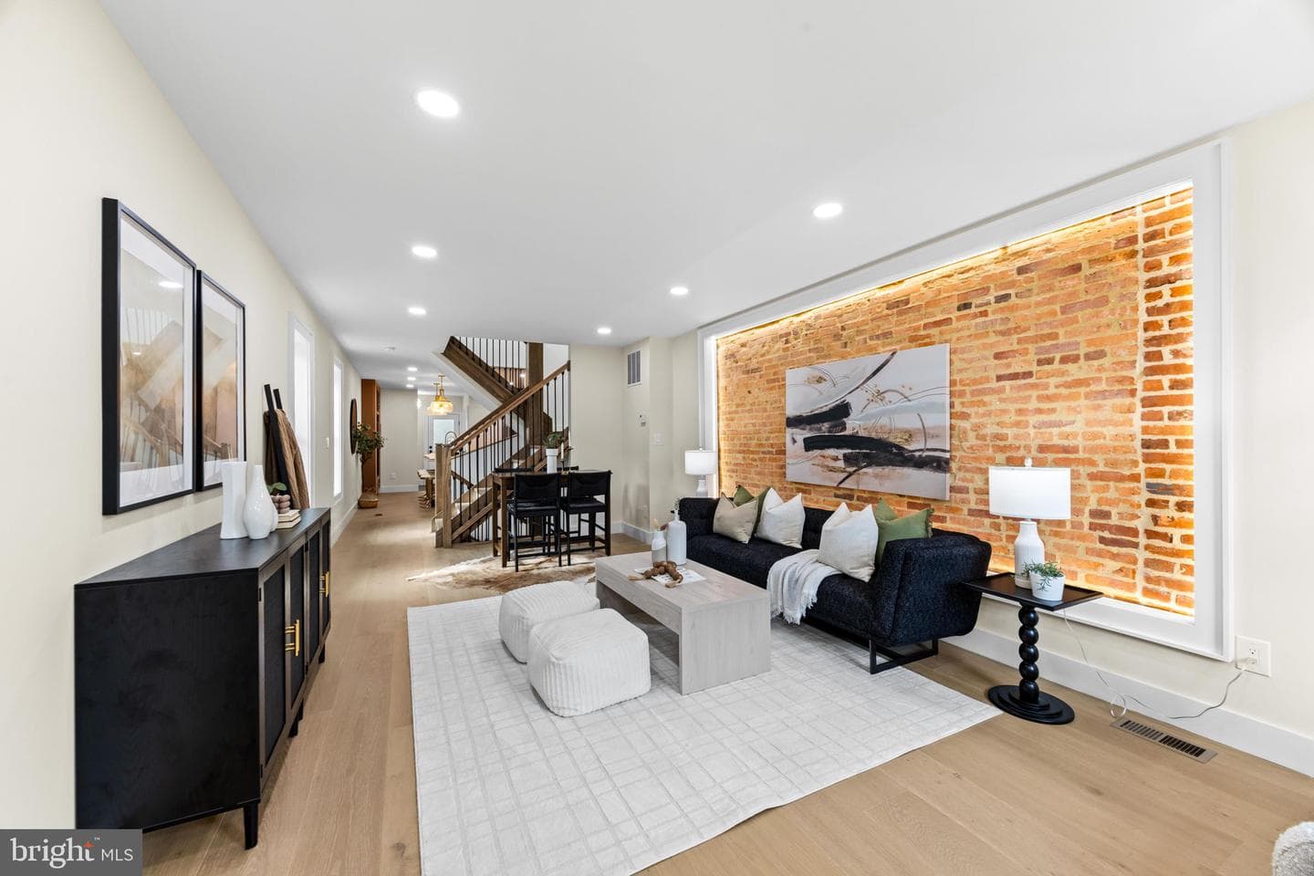 2900 Dillon Street photo 4