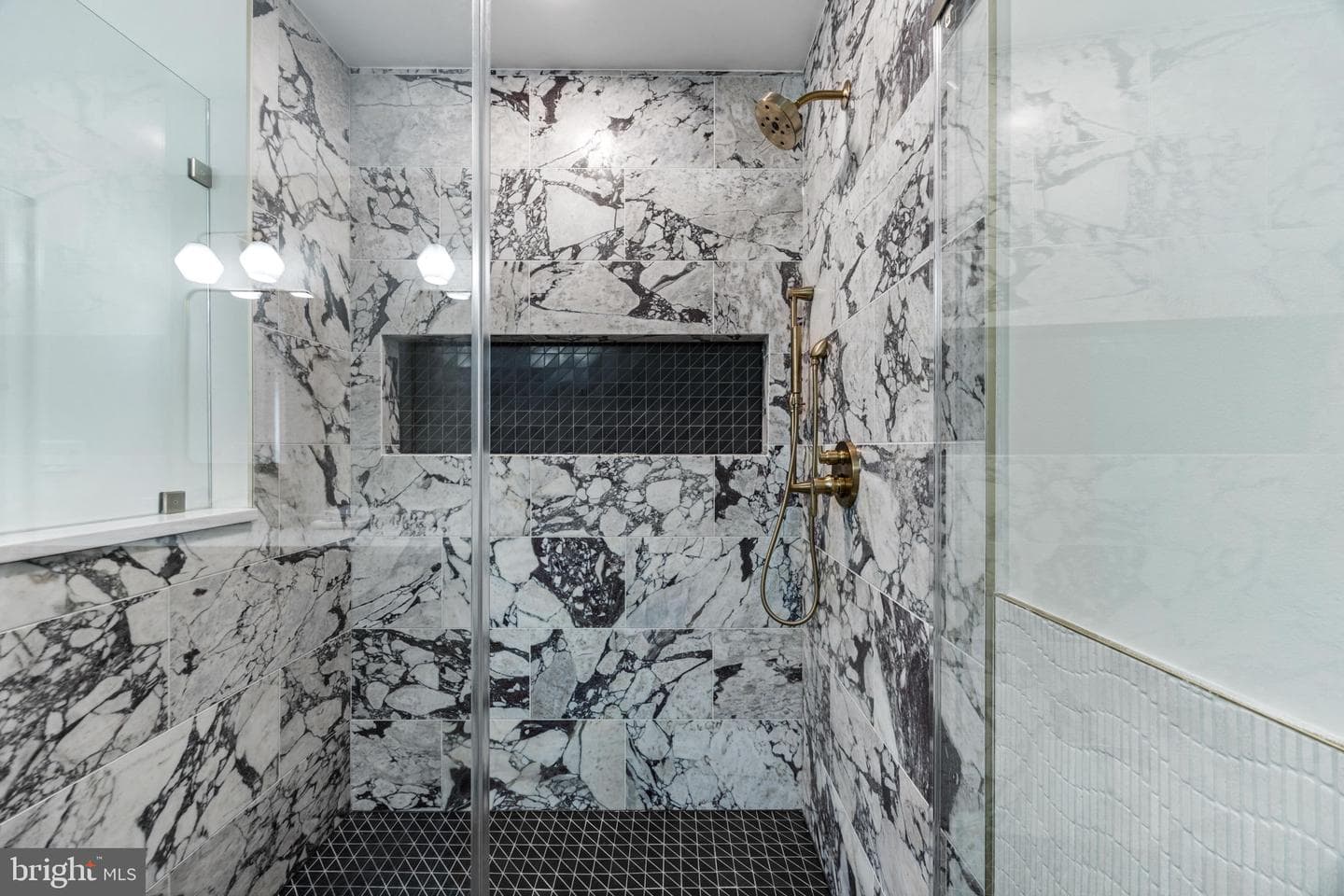 2900 Dillon Street photo 45