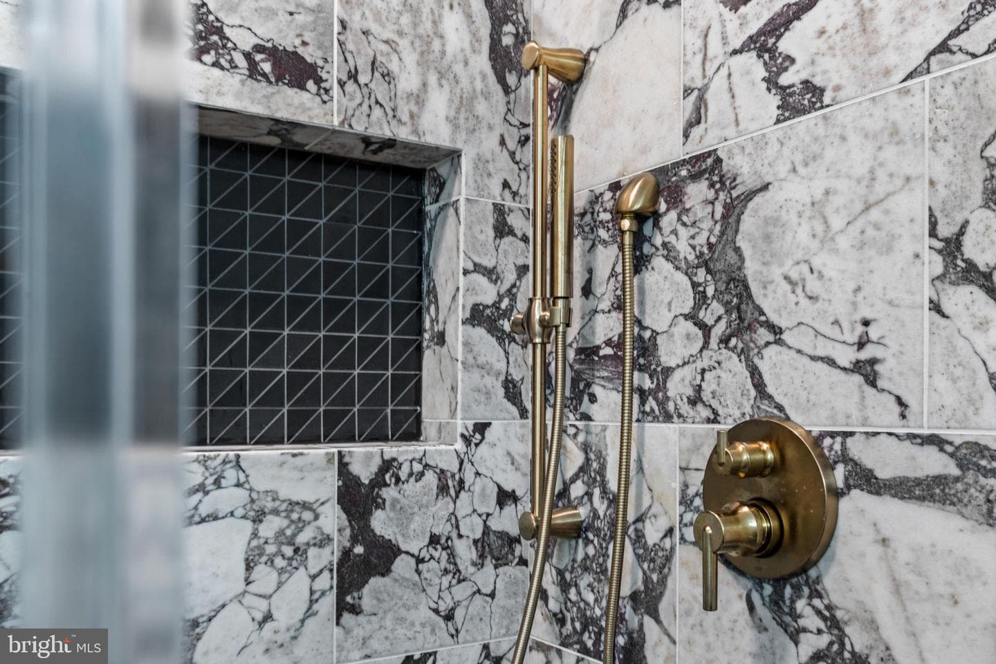 2900 Dillon Street photo 46