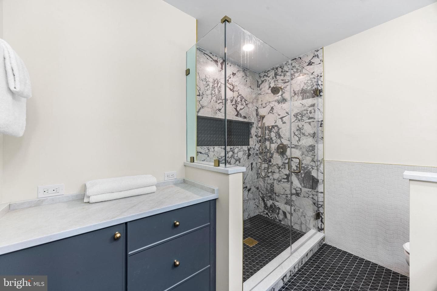 2900 Dillon Street photo 49