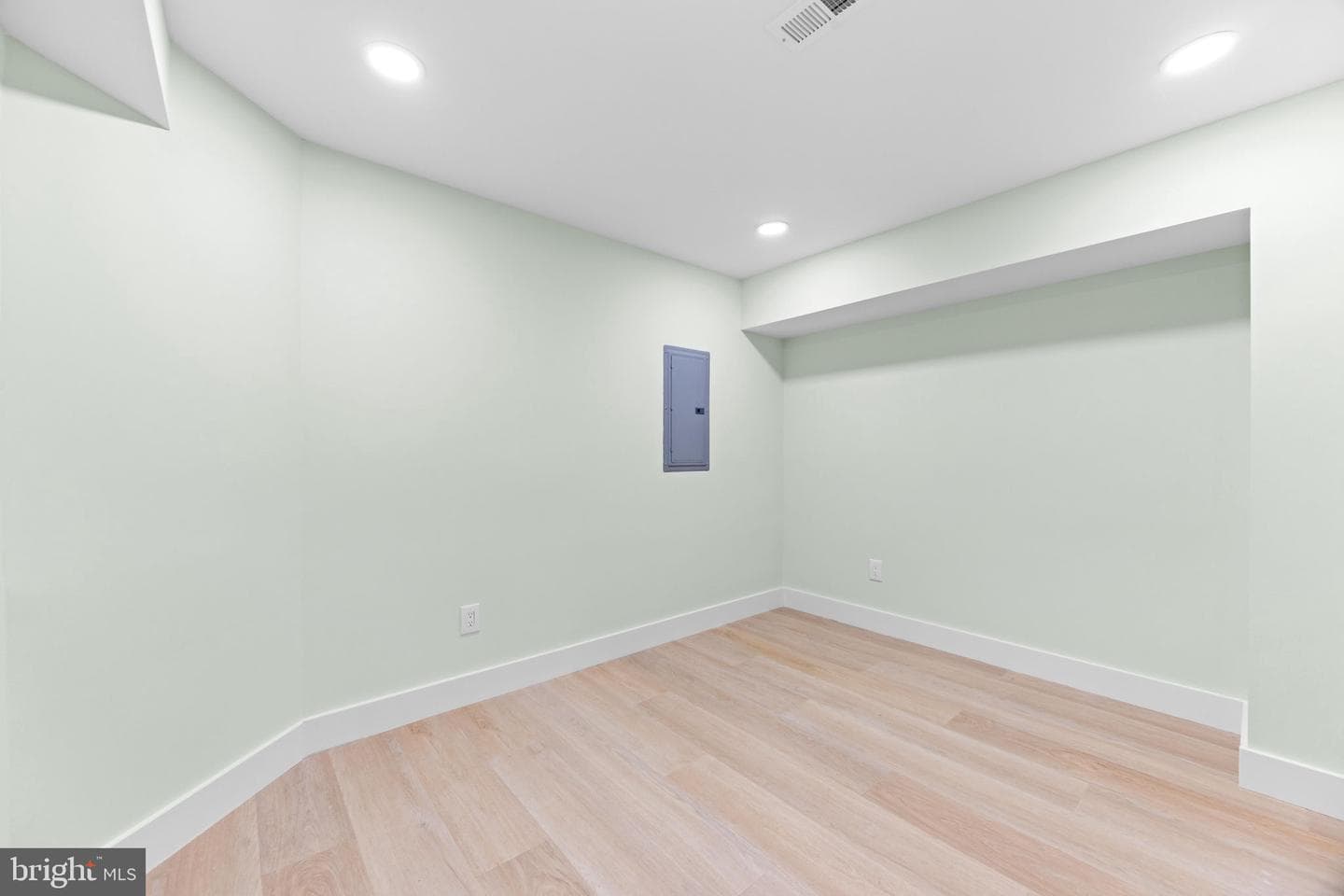 2900 Dillon Street photo 58