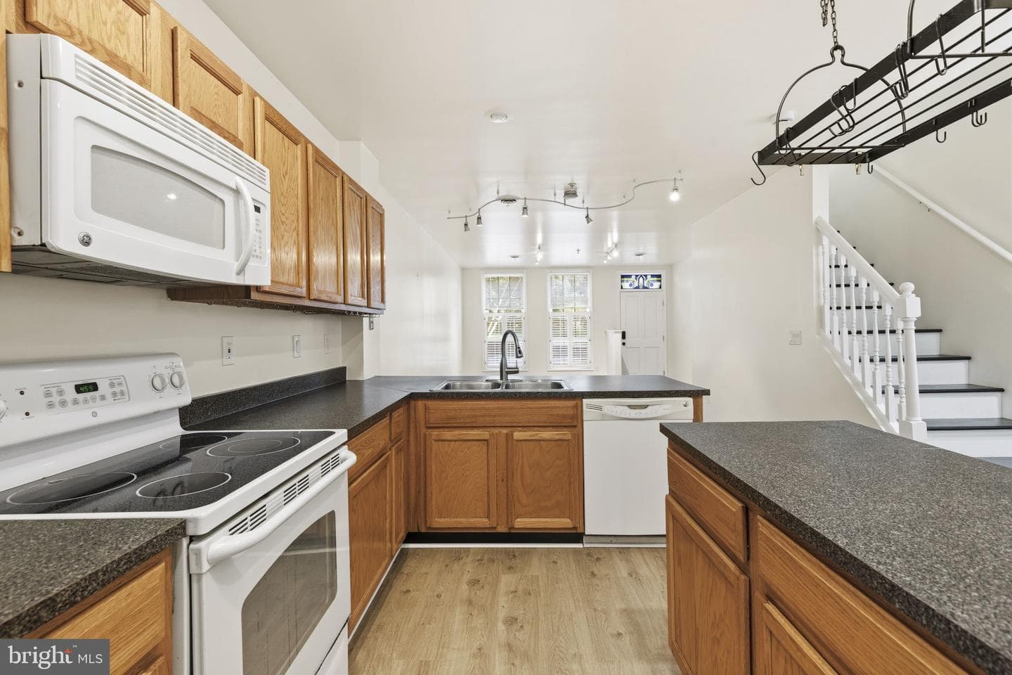 514 Saint Mary Street photo 11