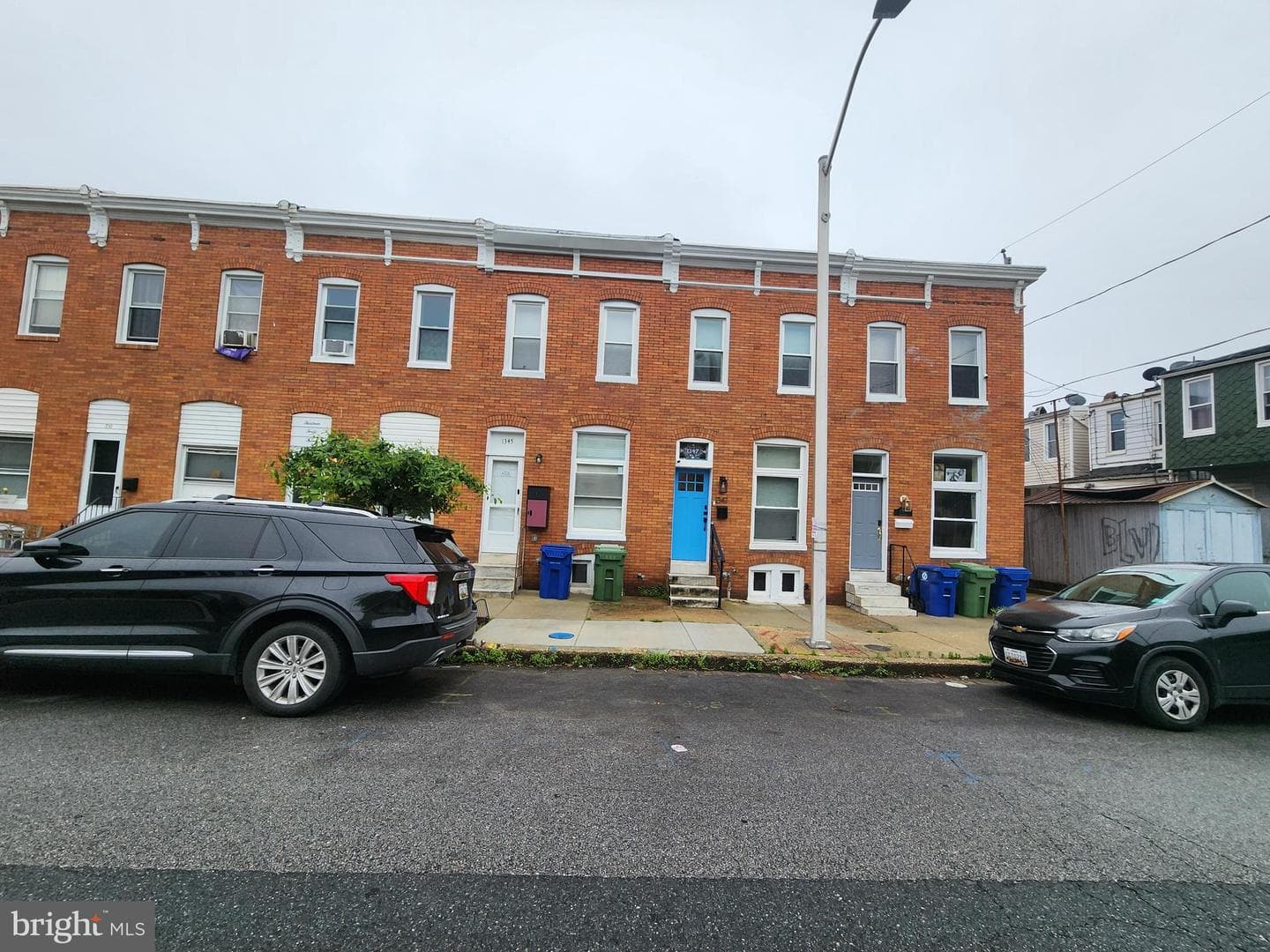 1347 Herkimer Street photo 36
