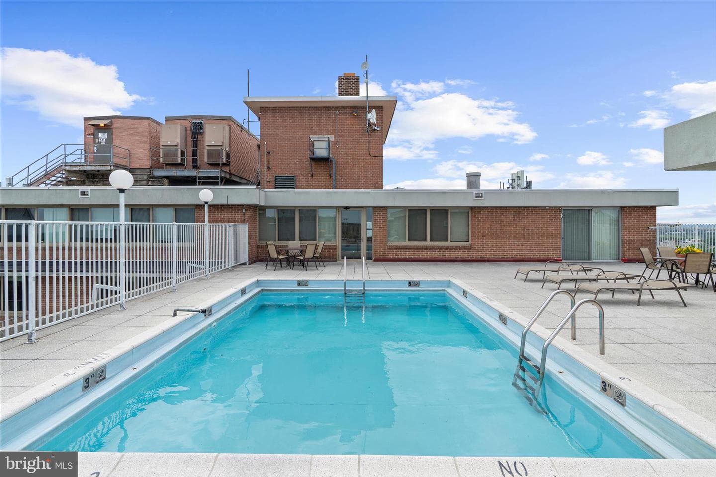 1 E University Parkway #1304 photo 16