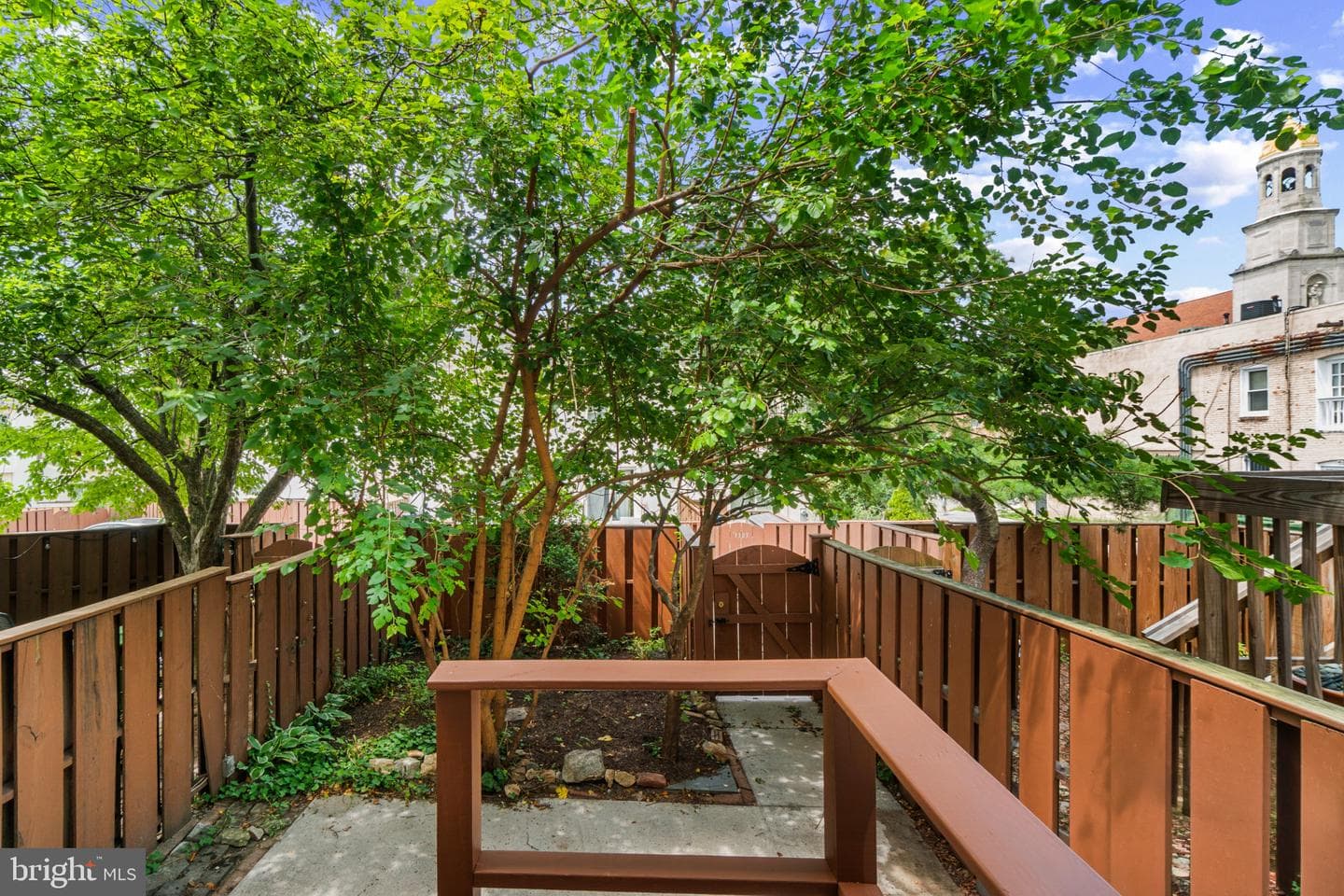 1104 S Streeper Street photo 33