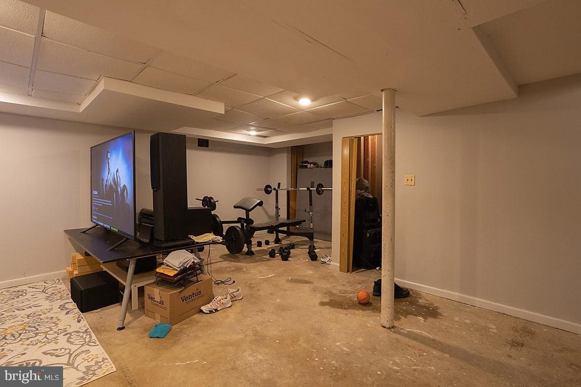 2707 Talbot Road photo 19