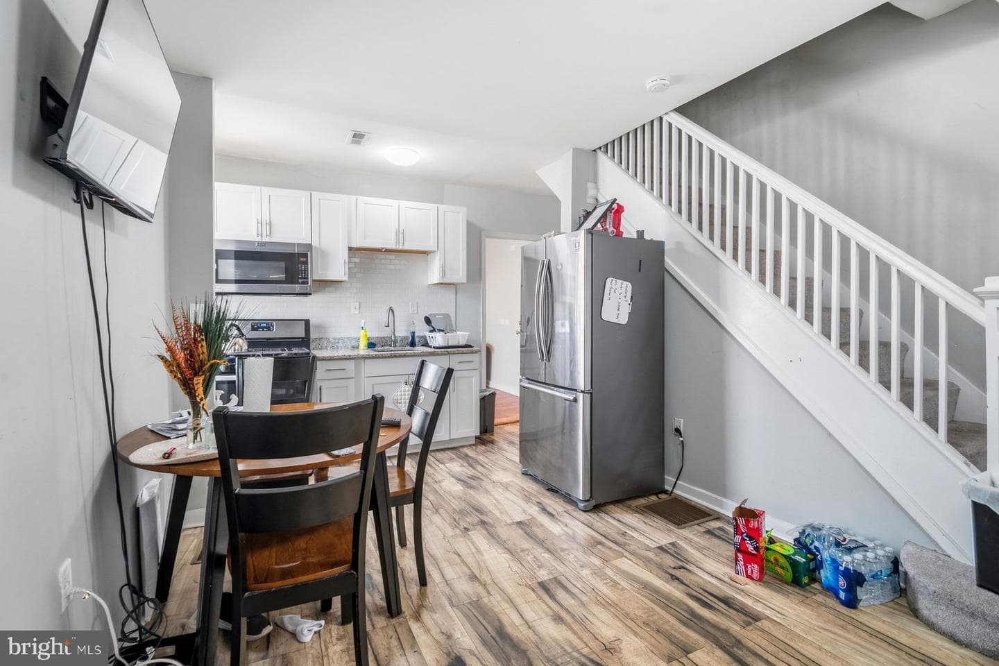 1441 N Luzerne Avenue photo 3