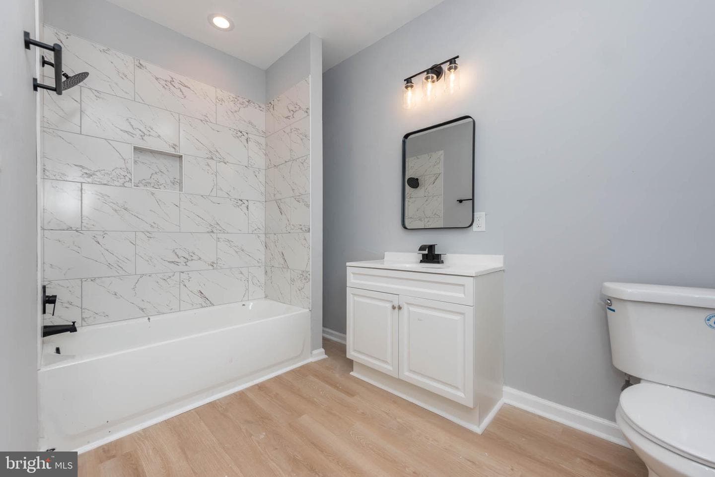 1807 E Lafayette Avenue photo 18