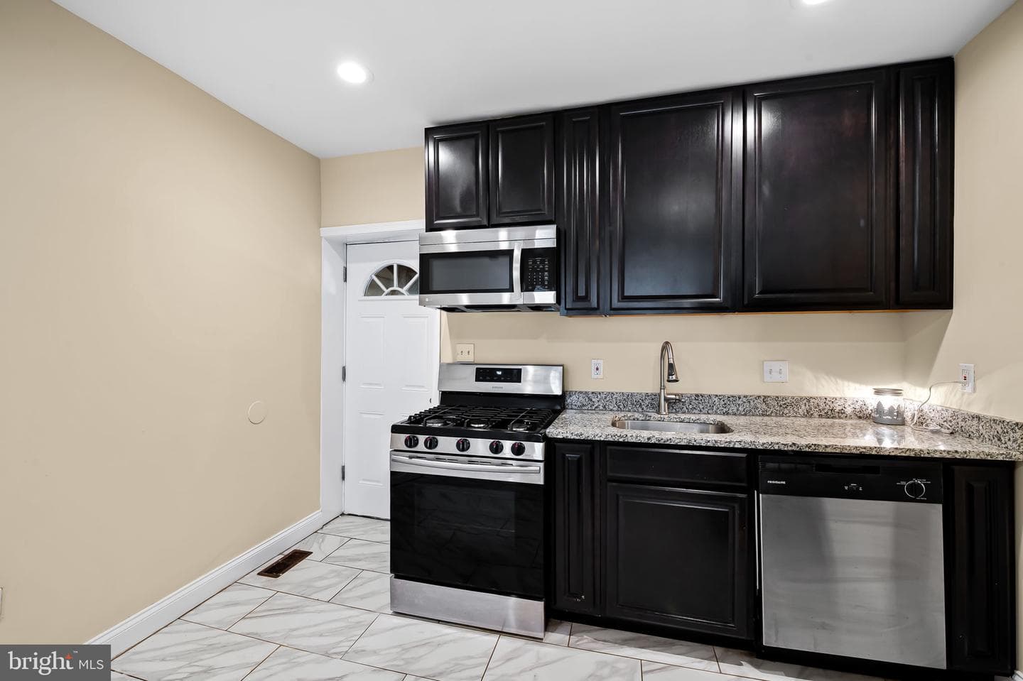 307 Fagley Street photo 11