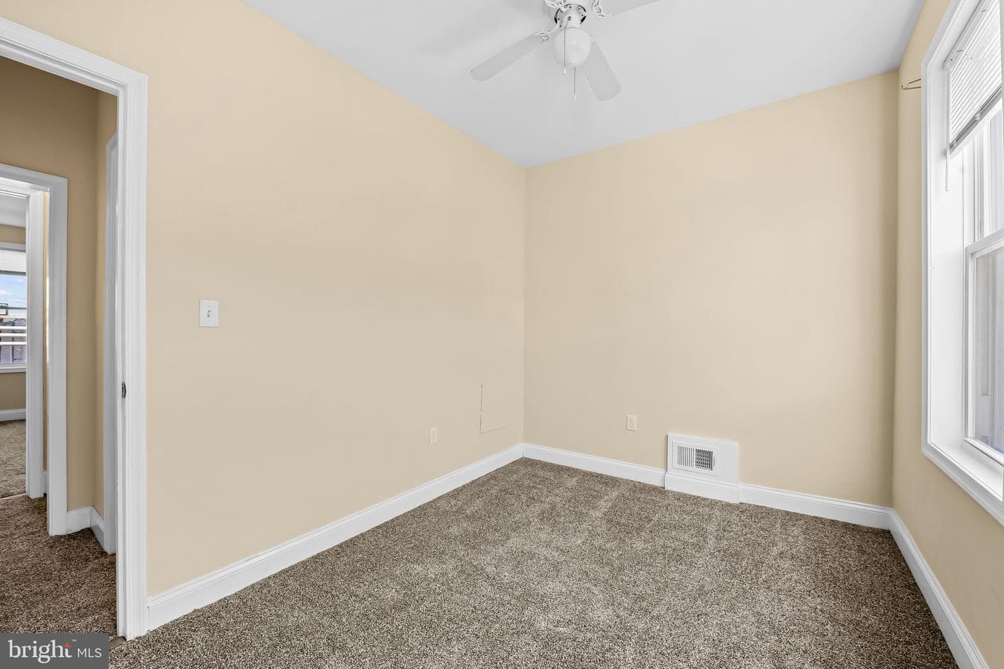 307 Fagley Street photo 17