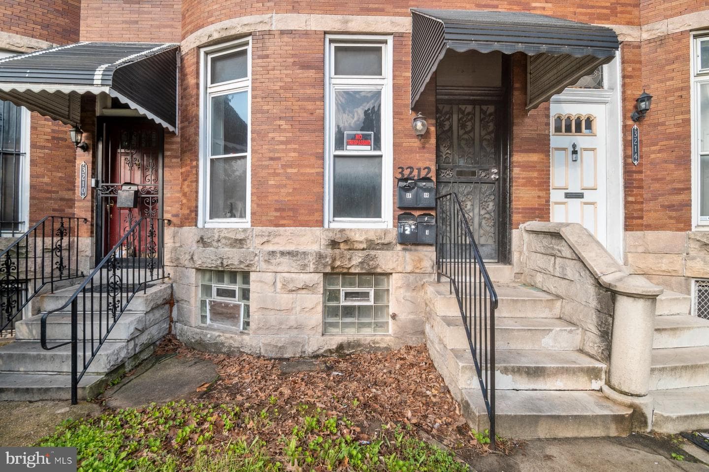 3212 Auchentoroly Terrace photo 4