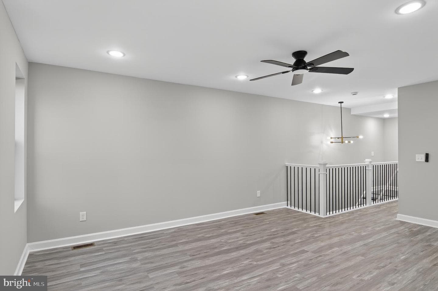 1707 N Broadway photo 20