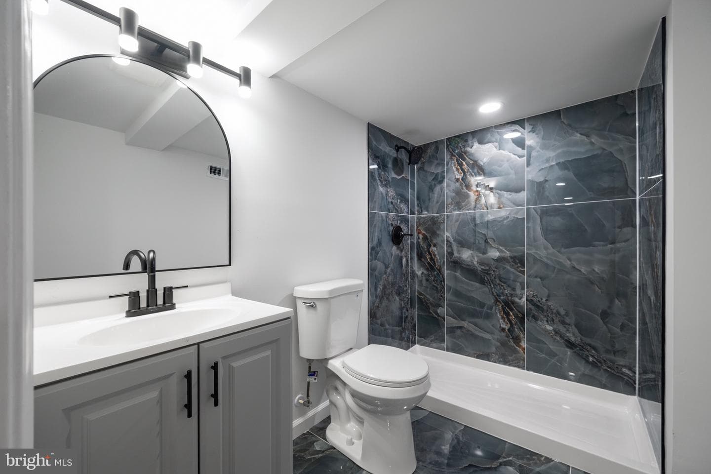 2407 Chelsea Terrace photo 31