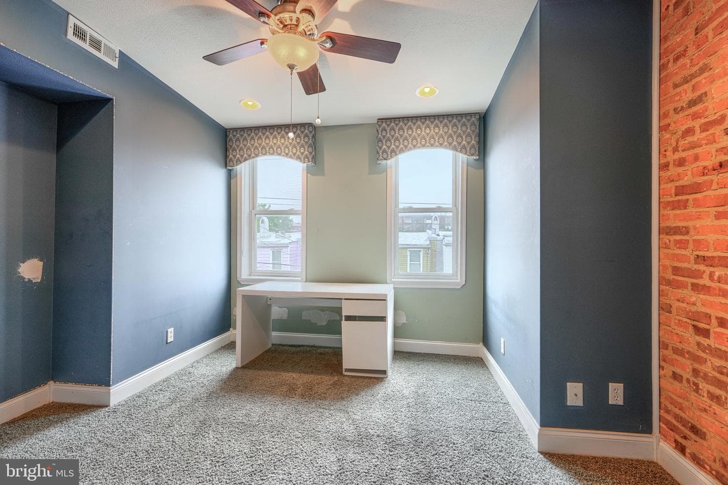 518 S Newkirk Street photo 24