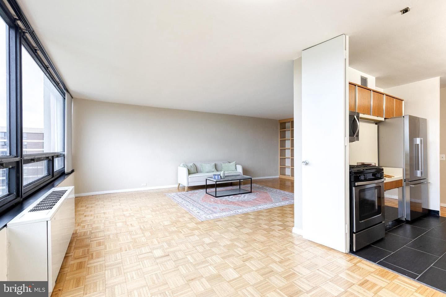 4000 N Charles St # 903 photo 15