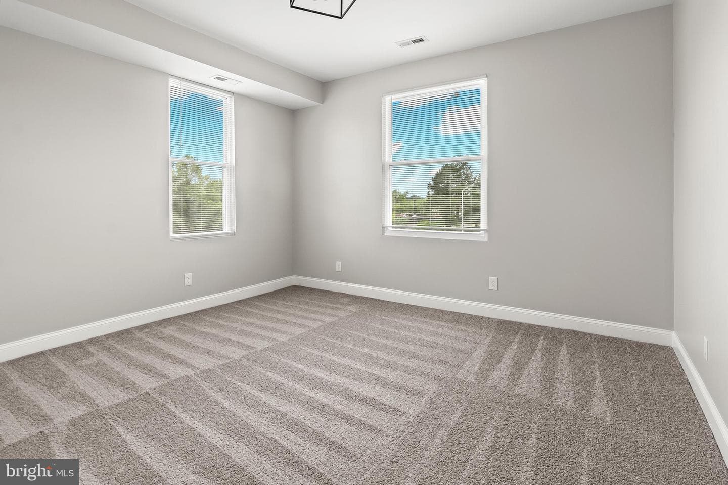 5503 Stuart Avenue photo 41
