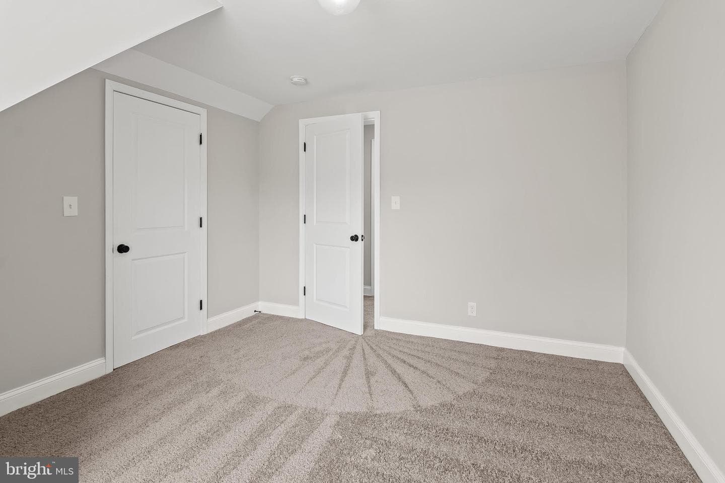 5503 Stuart Avenue photo 48