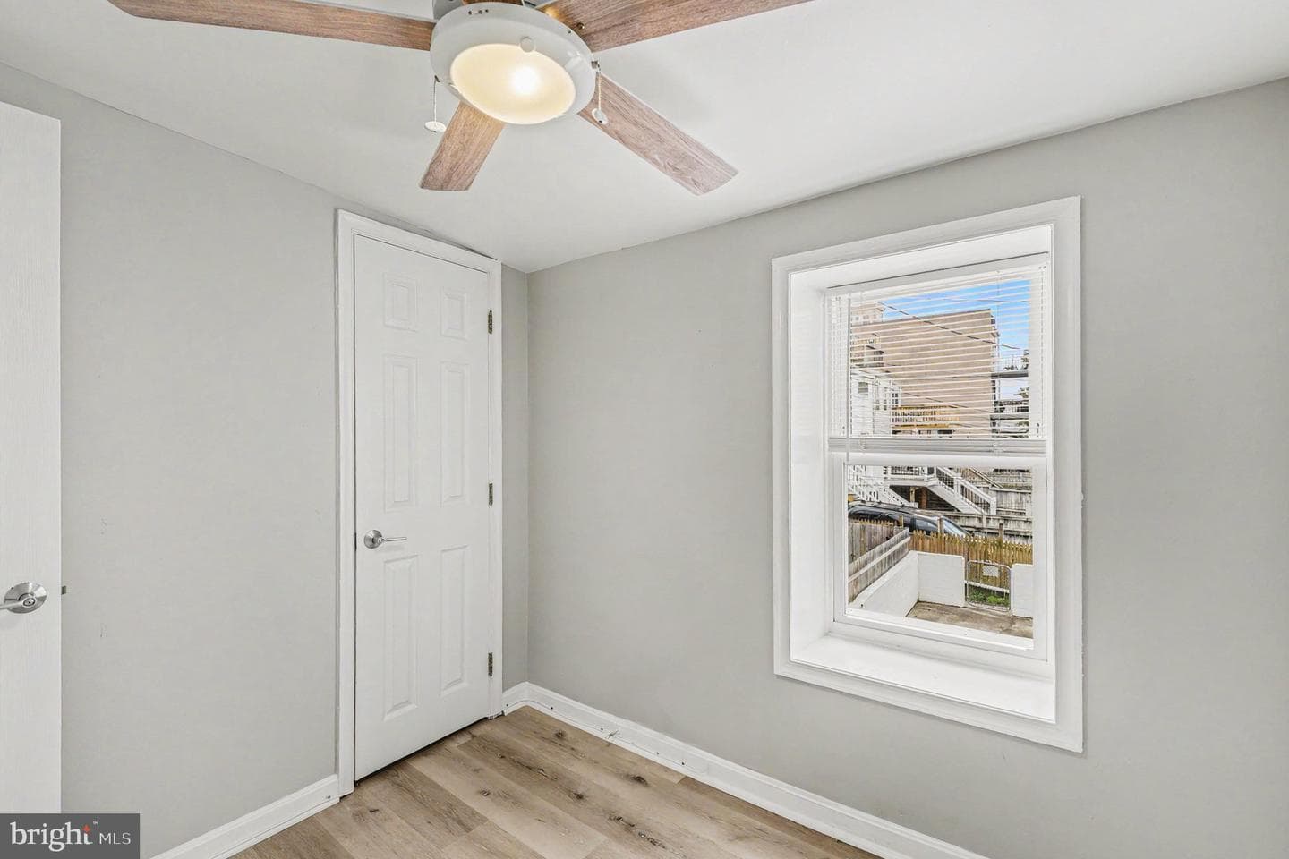 111 E Fort Ave photo 15