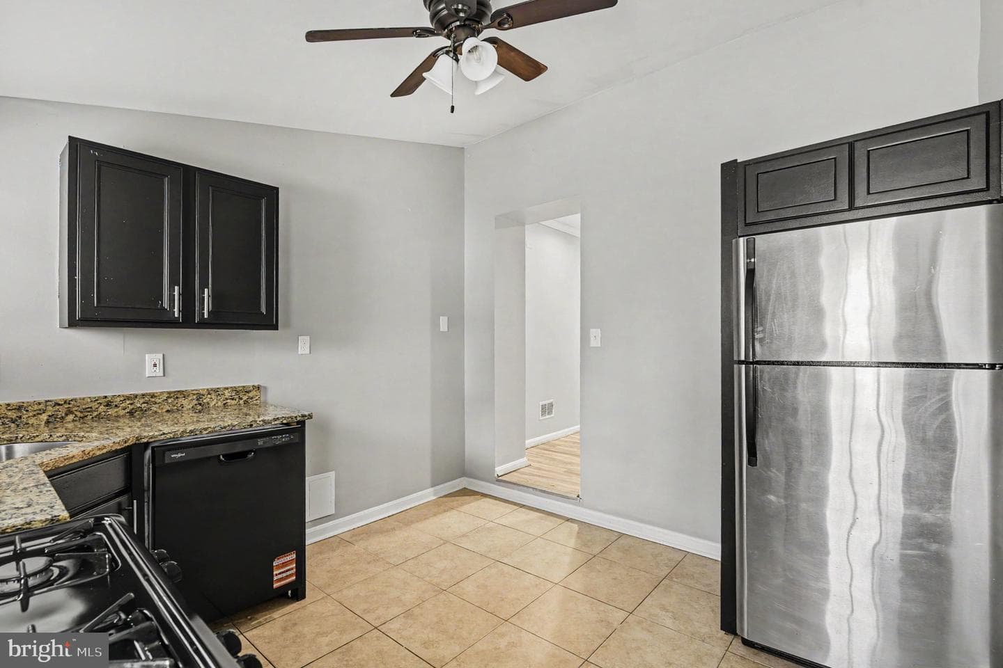 111 E Fort Ave photo 9