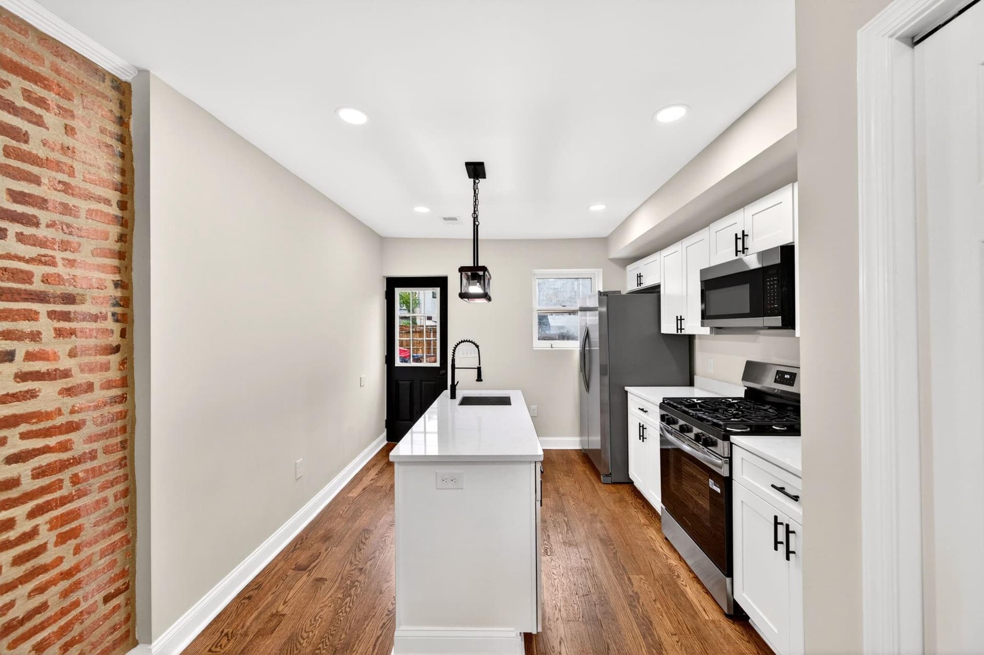 1151 Cleveland Street photo 12