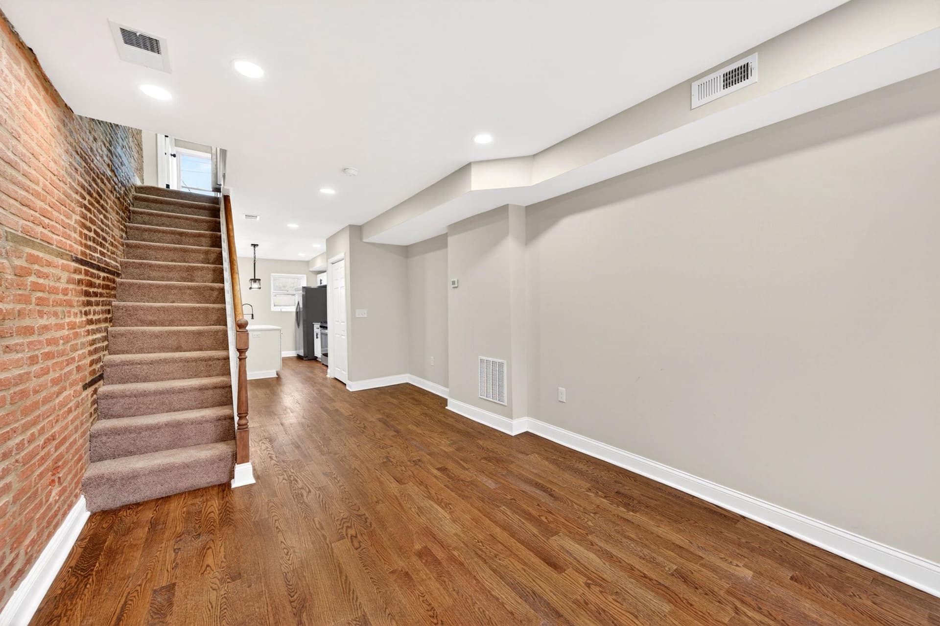 1151 Cleveland Street photo 16