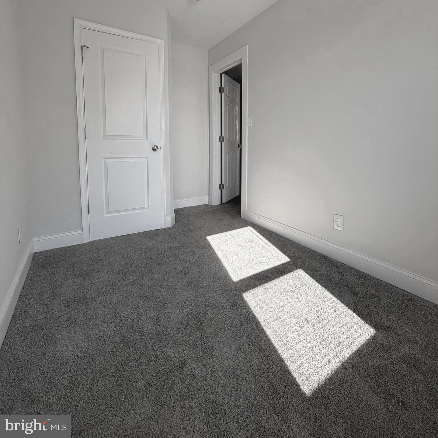 2631 W Cold Spring Lane photo 9